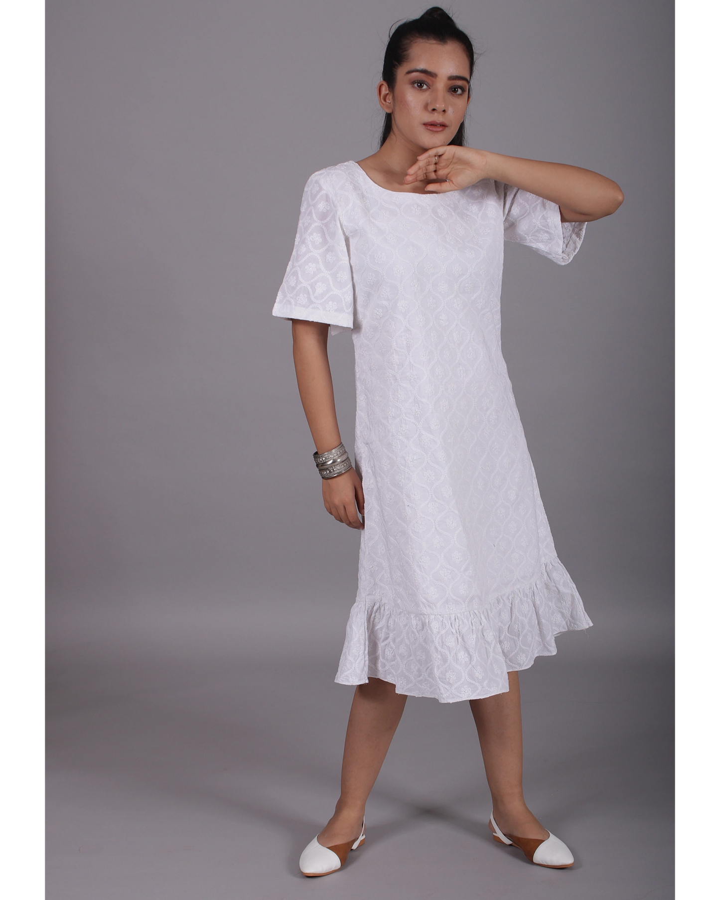 White Chikan Short Sleeves Cotton Frill Border