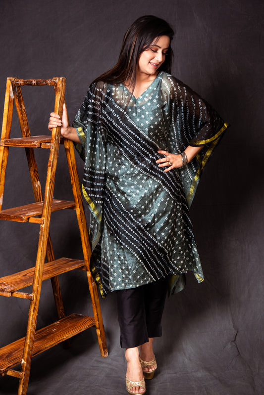 Black Kaftan with Sleeve Zari Border