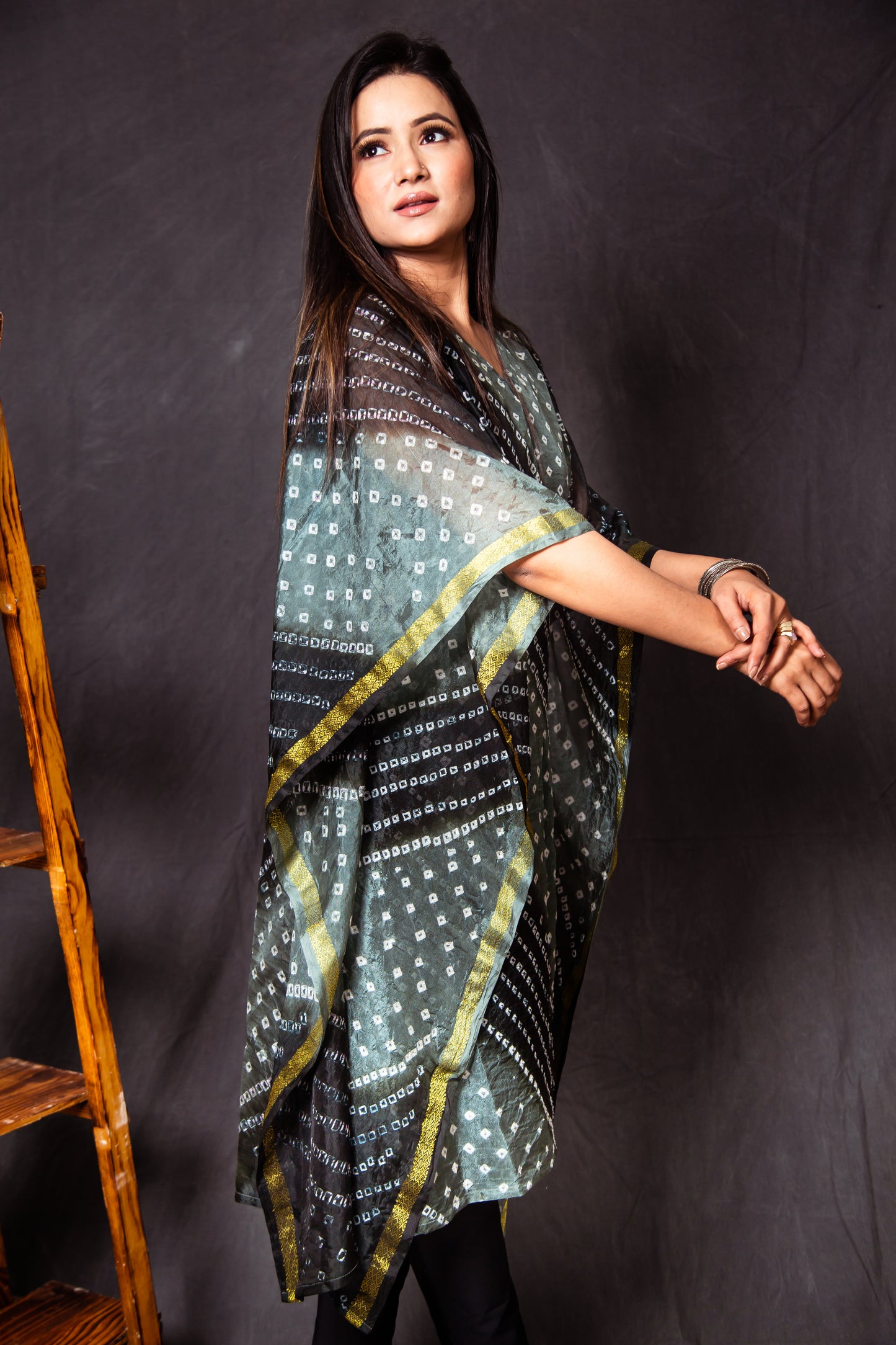 Black Kaftan with Sleeve Zari Border